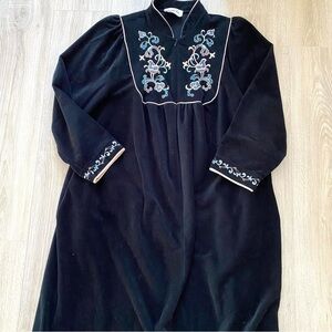 Vintage Vanity Fair Velour Nightgown Dressing Gown Sz L